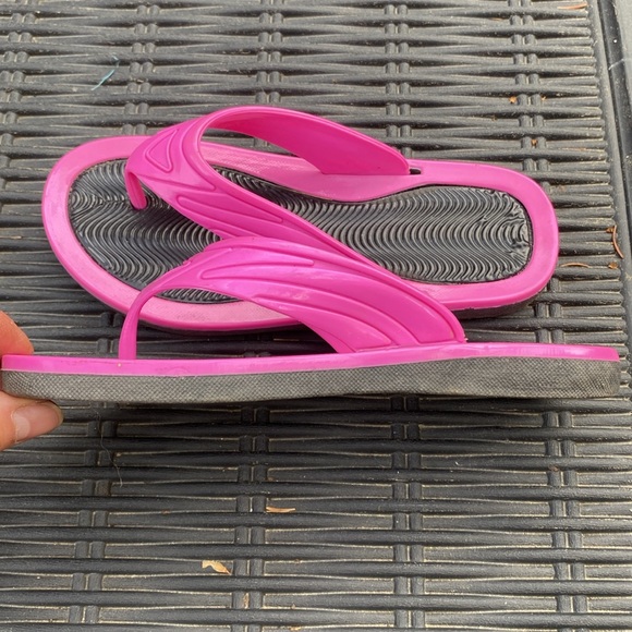 Girls hard plastic flip flops - Picture 5 of 5